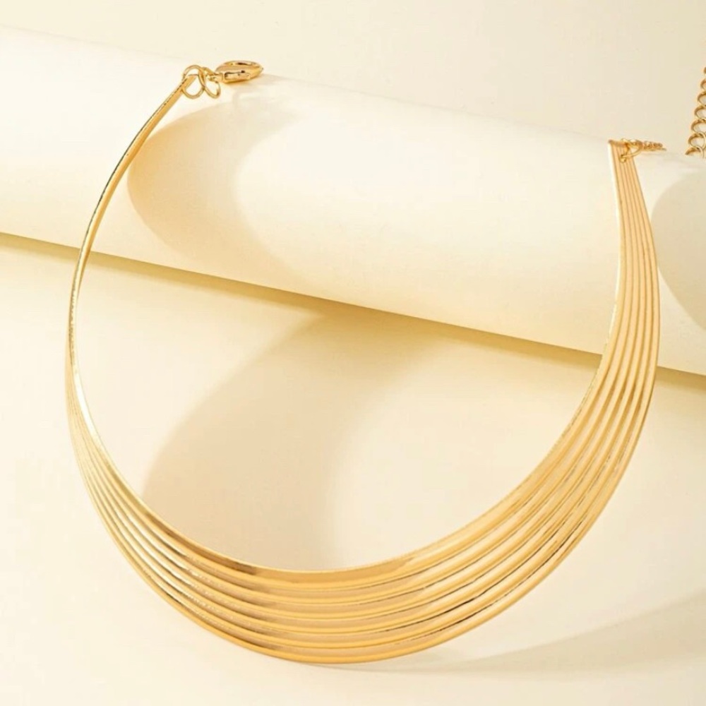 Gold necklace - Picture 3 of 3